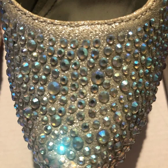 PROM SHOES!!! Beautiful daffodil Red bottoms, Size 6! - Picture 12 of 14